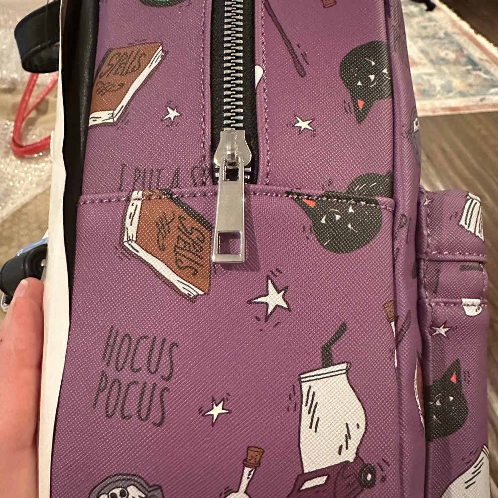 Disney Bioworld Purple Hocus Pocus Themed Backpack NWT - Picture 8 of 13